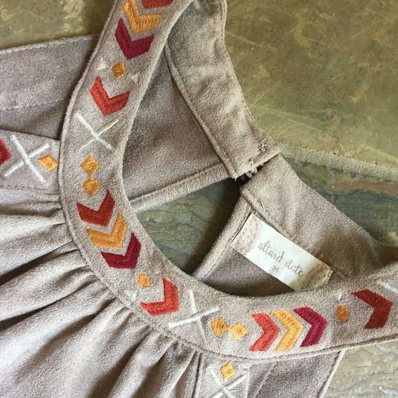 Altar’d State Cleopatra-Style Faux-Suede Top (NEW) - Picture 5 of 16